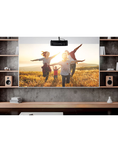 Proyector Optoma HD28e entretenimiento en pantalla grande para fanáticos del deporte.